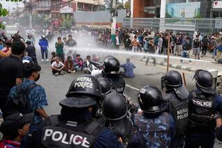 Nepal levanta prohibición de redes sociales tras protesta en que policía mató a 19 personas