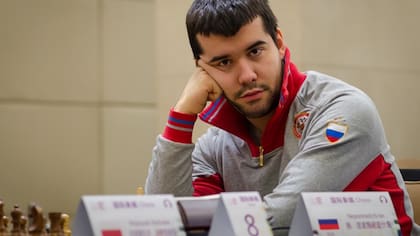 Nepomniachtchi será quien intente arrebatarle a Carlsen el título mundial