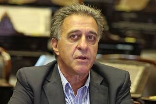 Néstor Pitrola: “Va a ser un paro absoluto, no se va a mover ni una mosca”