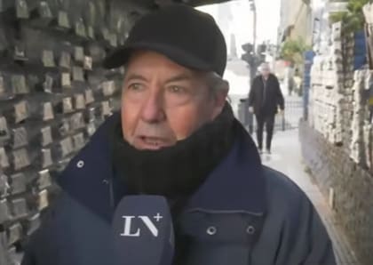 Néstor, el mítico canillita del Luna Park