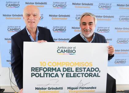 Néstor Grindetti y Miguel Ferández, candidatos de Juntos por el Cambio a gobernador y vice de la provincia de Buenos Aires