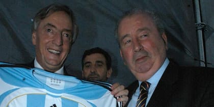 Néstor Kirchner y Julio Grondona