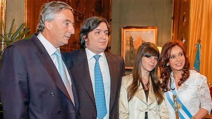 Néstor, Máximo, Florencia y Cristina Kirchner
