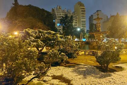 Las plazas en pleno centro de Córdoba cubiertas de nieve