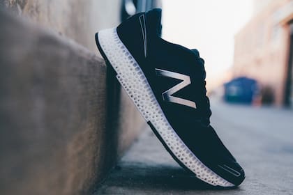 New Balance también produjo una serie de zapatillas con suelas fabricadas con impresión 3D que costaba 400 dólares y que formaba parte de una versión limitada de 44 pares