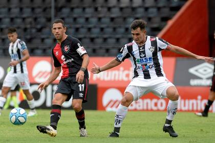 Jugando ante Central Córdoba, en el último campeonato