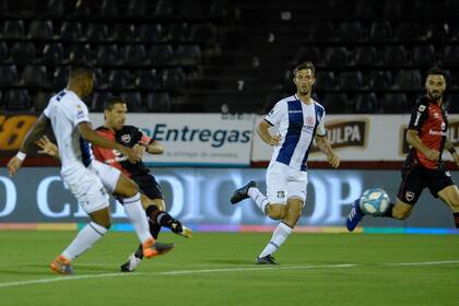 Gol de Maxi Rodríguez: fue el 1-0 para Newell´s en el Coloso Bielsa