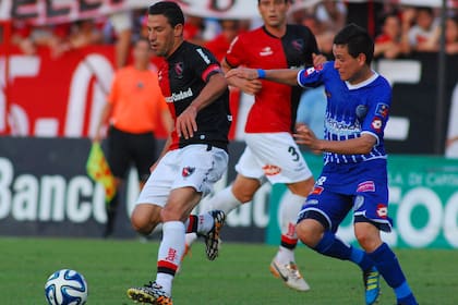 Maxi convirtió sobre el final para evitar una nueva derrota de Newell''s