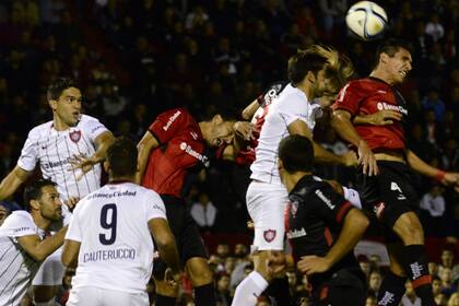 Newell''s y San Lorenzo empataron en Rosario