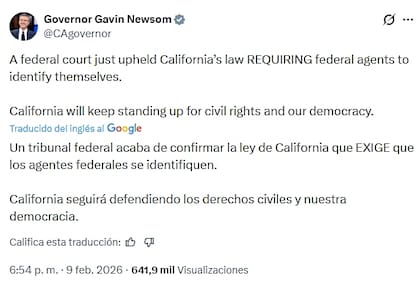 Newsom celebró el fallo de la jueza en California que permite al estado exigir a los agentes federales identificarse