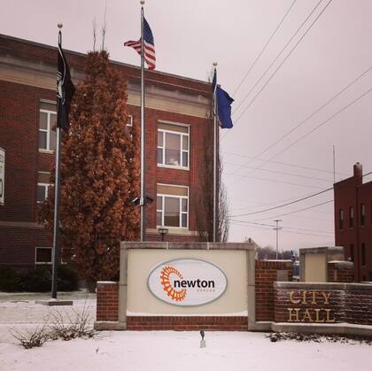 Newton pide diferentes requisitos para aplicar al programa