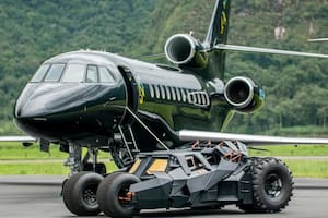 Neymar Jr. adquiere su propio batimóvil de US$2 millones aunque no puede conducirlo