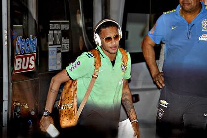Neymar, en su llegada a Buenos Aires