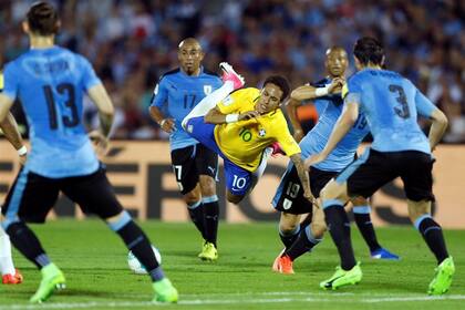 Neymar fue una pesadilla para toda la estructura defensiva de Uruguay