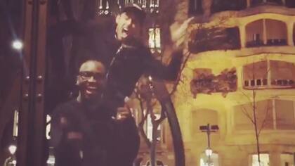 Neymar junto a Tiaguinho, cantante brasileño