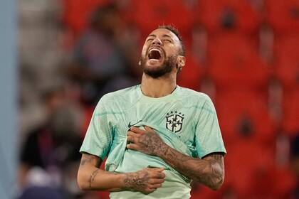 Neymar ríe, señal positiva para Brasil