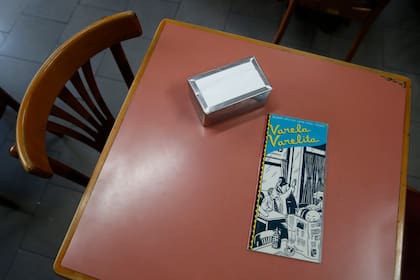 Ni comidas elaboradas ni papas fritas, la carta sirve sándwiches clásicos