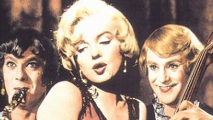 NI hablar de cuál es el verdadero título de Una Eva y dos Adanes