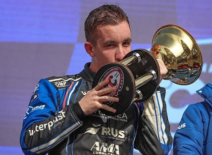 Nicanor es piloto de TC2000