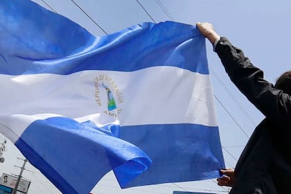 Nicaragua fue designada inicialmente para el TPS en 1999 por motivos de desastre ambiental tras el huracán Mitch