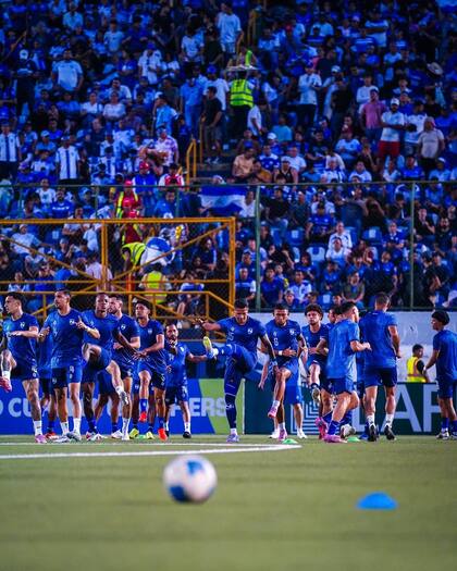 Nicaragua se ubica al final de tabla y sus esperanzas de clasificación se limitan a un milagro matemático (Instagram/@laazulyblanco)