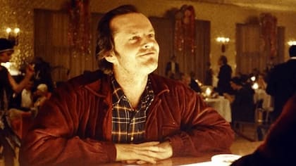 Nicholson interpreta a Jack Torrance, un escritor en apuros y alcohólico en recuperación. Foto: Warner Bros