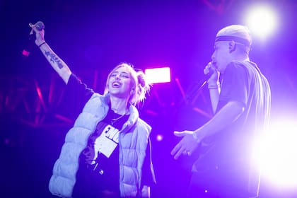 Nicki Nicole y Trueno también cantaron juntos en el Cosquín Rock