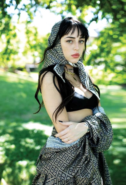 Nicki Nicole en la producción de Rolling Stone, el 10 de diciembre pasado