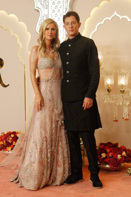 Nicky Hilton -heredera
del imperio hotelero Hilton- y su marido, James Rothschild.
