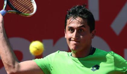 Nico Almagro sufrió pero está en cuartos