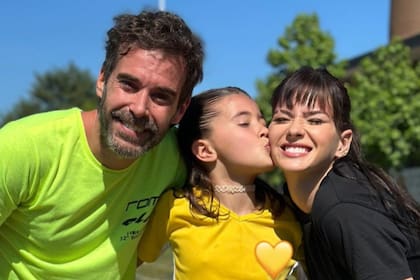 Nico Cabré y la China Suárez junto a su hija Rufina