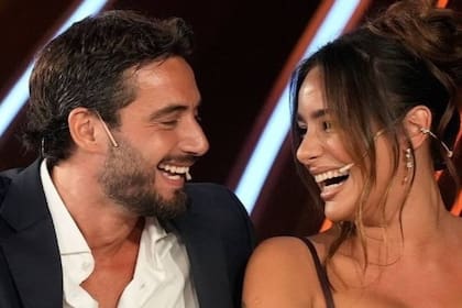 Nico Occhiato saludó a su novia Flor Jazmín Peña en el día de su cumpleaños