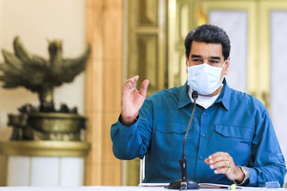 El presidente de Venezuela Nicolás Maduro se apoya en los colectivos para que la gente cumpla la cuarentena