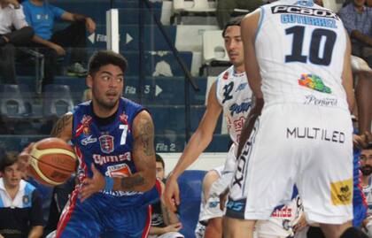 Nicolás Aguirre lideró a Quimsa a otro triunfo