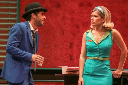 Nicolas Cabre y Laurita Fernandez comparten Departamento de soltero