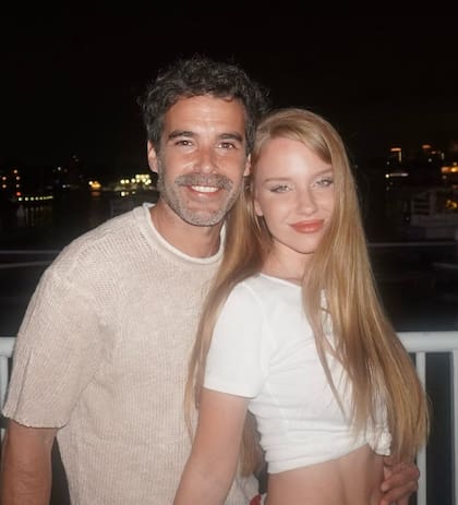 Nicolás Cabré y Rocío Pardo se preparan para dirigir la obra Ni media palabra en Carlos Paz