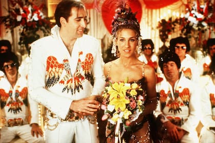 Nicolas Cage, en Honeymoon in Vegas, junto a Sarah Jessica Parker
