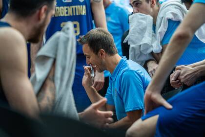 Nicolás Casalánguida tuvo que reemplazar a Pablo Prigioni en la primera ventana internacional del año; el coach principal no pudo venir por sus compromisos en la NBA