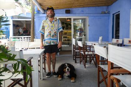 Nicolás Castiglioni y Fidel en Sylveira, Manantiales