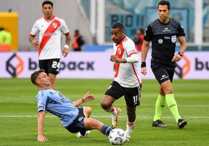 Nicolás De la Cruz, el titiritero de River: el juego del uruguayo aporta brillo al equipo; retener al estratego, una misión en Núñez