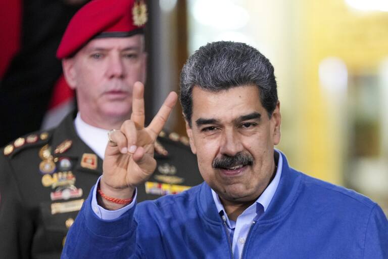 Empieza un año clave para el proyecto de poder de Maduro y el desafío opositor de Corina Machado