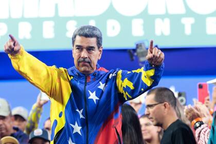 Nicolás Maduro se autoproclamó presidente de Venezuela por otro mandato