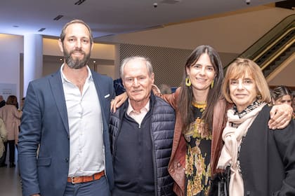 Nicolás Maschwitz, Federico Braun, Anastasia Peralta Ramos y María Feixas de Braun