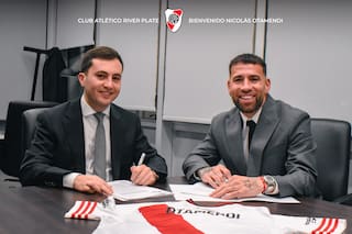 River recibe a Otamendi, un campeón mundial que cumplirá su viejo deseo de jugar en el equipo de su corazón