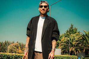 Nicolás Otamendi fue uno de los jugadores que más deslumbró con su look al arribar al país