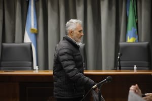 Nicolás Pachelo, al ingresar en la sala de audiencias