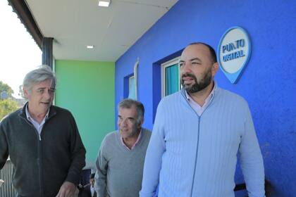 Nicolás Pino, presidente de la Sociedad Rural Argentina (SRA) con el concejal de Juntos, Eduardo "Lalo" Creus