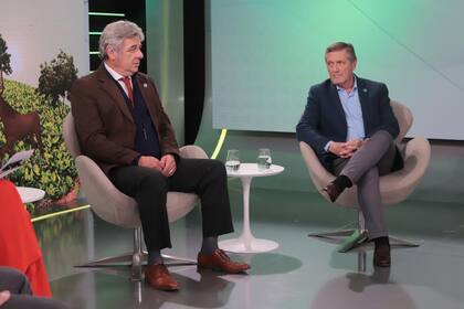 Nicolás Pino, presidente de la Sociedad Rural Argentina, y Elbio Laucirica, presidente de Coninagro