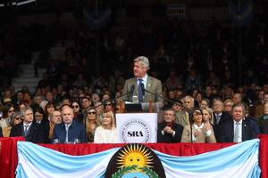 Nicolás Pino pronunció un discurso con referencias al sector y la situación del país