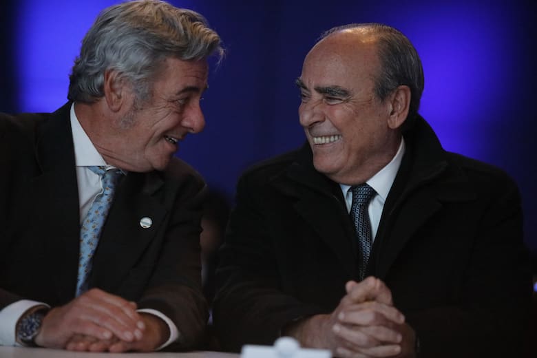 Francos reconoce el daño de las retenciones y anticipa transición gradual para eliminarlas